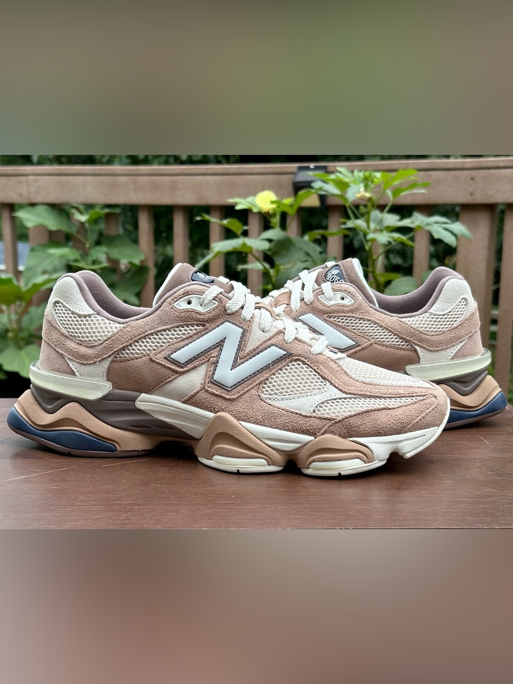 New Balance 9060 Men’s Size 11 Brown Beige Cream Sneakers U9060ETN